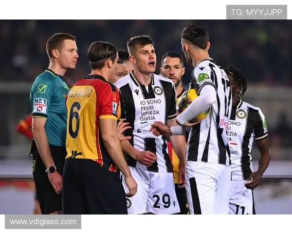 德甲豪门补强新秀，年轻球员表现稳健备受期待