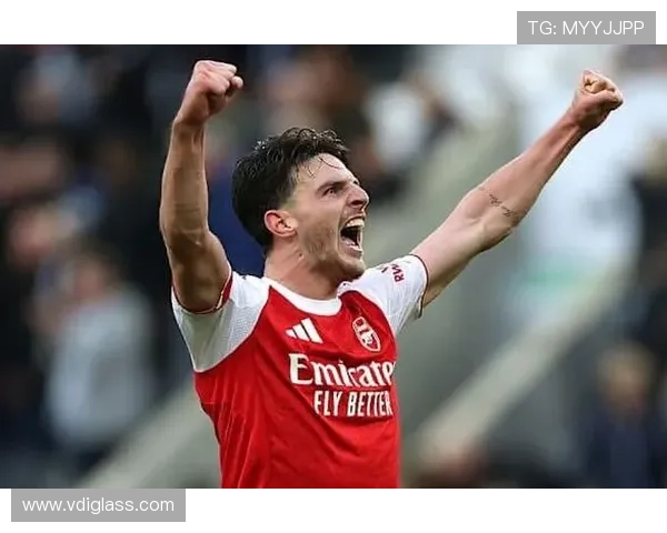 赖斯与凯塞多对比：两名中场新星状态分析与球队影响力评估