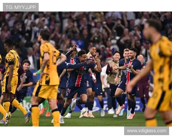 巴黎圣日耳曼防线稳定性仍存隐患，赛季关键阶段能否经受考验成为焦点