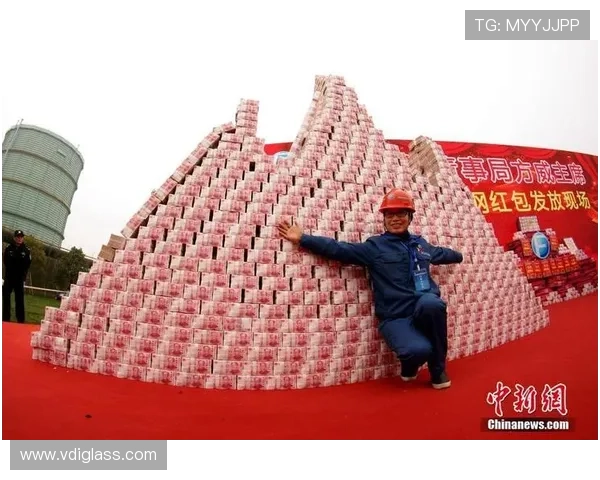 阿萨尔森家里几个亿现金堆着，估计还不如他每天的训练严厉吧！